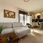 2 Pieces 46m2 Avec Terrasse Et Balcon * Propriano (Corsica)