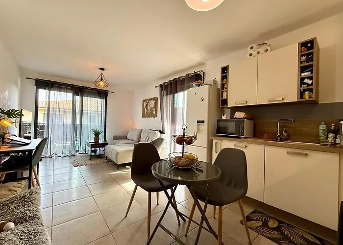 2 Pieces 46m2 Avec Terrasse Et Balcon * Propriano (Corsica)